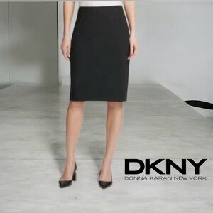 NWOT, Classic Black DKNY Knee-Length Skirt, Large